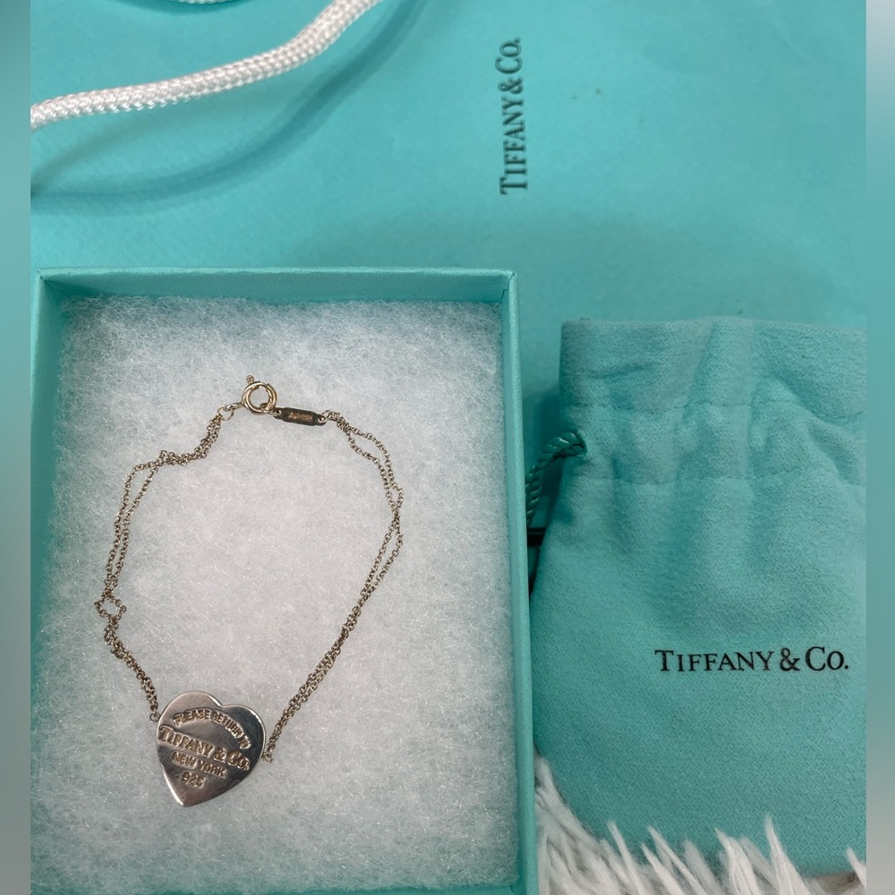Authentic Tiffany’s and Company Return to Tiffany’s Heart Double Chain Bracelet